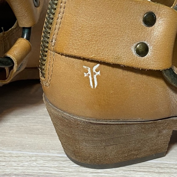 FRYE / Ray Harness Leather Booties Size 6 - Picture 7 of 10